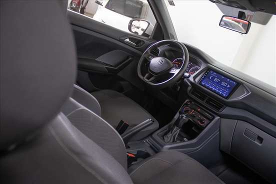 VOLKSWAGEN-T-CROSS-2022