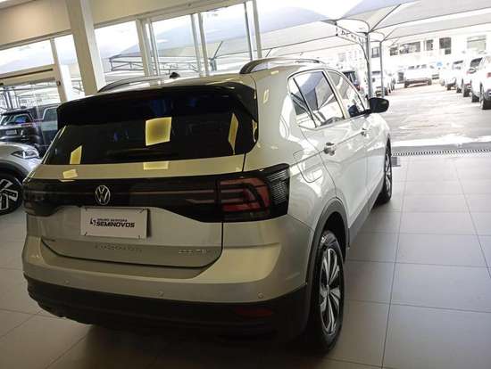 VOLKSWAGEN-T-CROSS-2022
