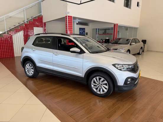 VOLKSWAGEN-T-CROSS-2020