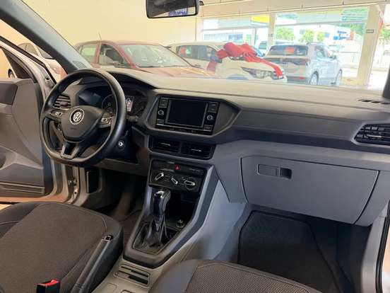 VOLKSWAGEN-T-CROSS-2020