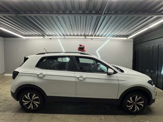 VOLKSWAGEN-T-CROSS-2021