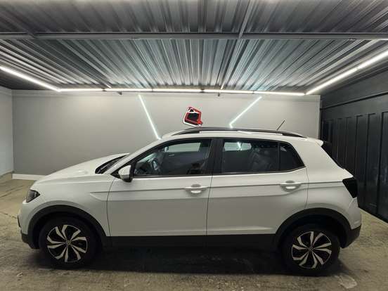 VOLKSWAGEN-T-CROSS-2021