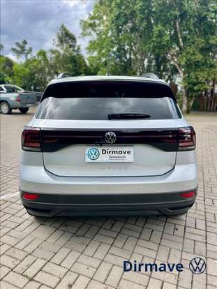 VOLKSWAGEN-T-CROSS-2021