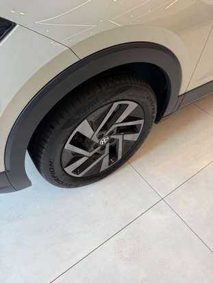 VOLKSWAGEN-T-CROSS-1.4 250 TSI TOTAL FLEX HIGHLINE AUTOMÁTICO VOLKSWAGEN-T-CROSS-2024