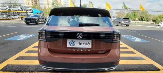 VOLKSWAGEN-T-CROSS-2019