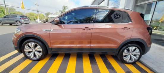 VOLKSWAGEN-T-CROSS-1.4 250 TSI TOTAL FLEX HIGHLINE AUTOMÁTICO VOLKSWAGEN-T-CROSS-2019