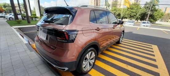 VOLKSWAGEN-T-CROSS-1.4 250 TSI TOTAL FLEX HIGHLINE AUTOMÁTICO VOLKSWAGEN-T-CROSS-2019