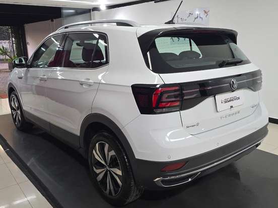 VOLKSWAGEN-T-CROSS-2024
