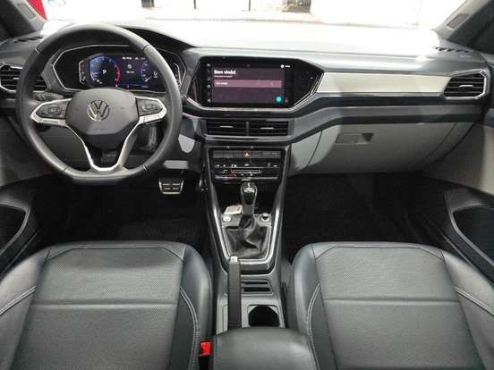 VOLKSWAGEN-T-CROSS-2024