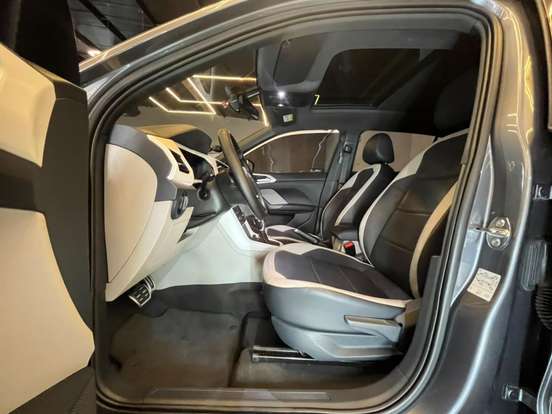 VOLKSWAGEN-T-CROSS-1.4 250 TSI TOTAL FLEX HIGHLINE AUTOMÁTICO VOLKSWAGEN-T-CROSS-2019