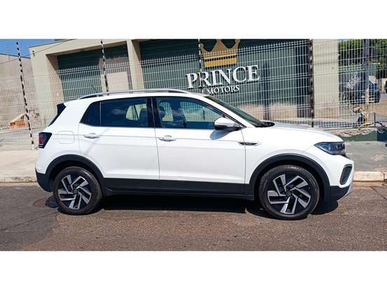 VOLKSWAGEN-T-CROSS-2025