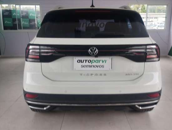 VOLKSWAGEN-T-CROSS-2022