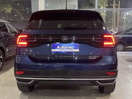 VOLKSWAGEN-T-CROSS-2024