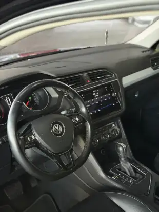 VOLKSWAGEN-TIGUAN-2019
