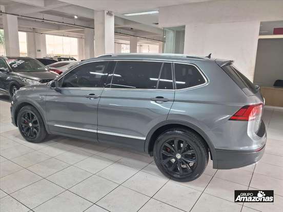 VOLKSWAGEN-TIGUAN-2019