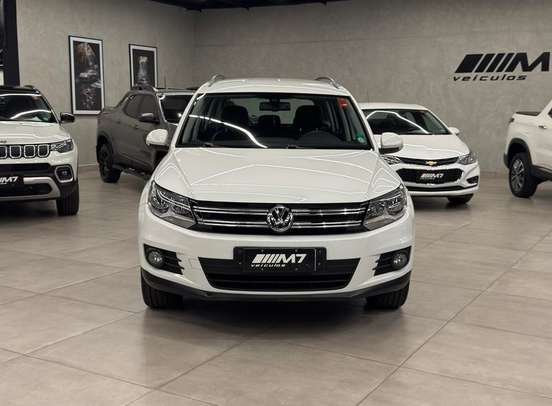 VOLKSWAGEN-TIGUAN-1.4 TSI 16V TURBO GASOLINA 4P DSG VOLKSWAGEN-TIGUAN-2017