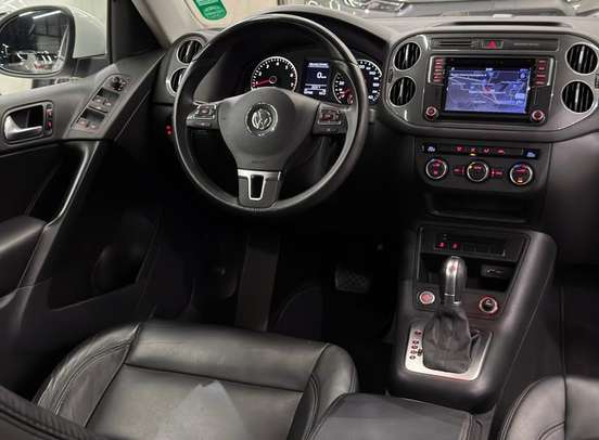 VOLKSWAGEN-TIGUAN-1.4 TSI 16V TURBO GASOLINA 4P DSG VOLKSWAGEN-TIGUAN-2017