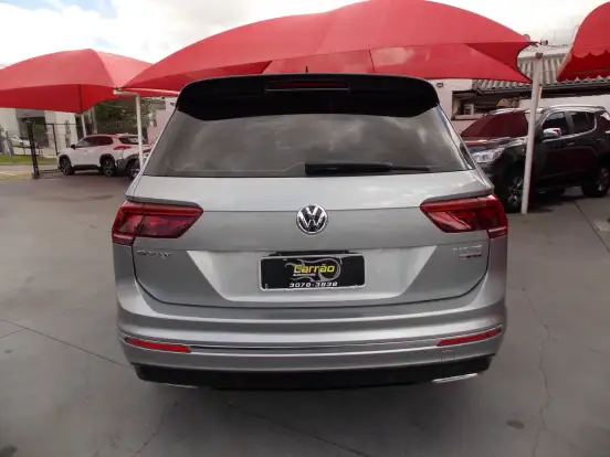 VOLKSWAGEN-TIGUAN-2021