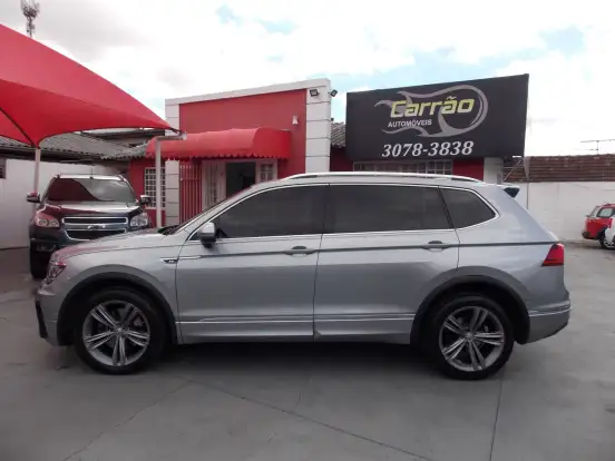 VOLKSWAGEN-TIGUAN-2021