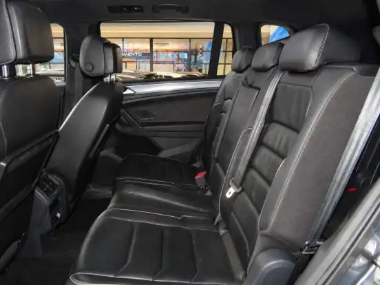 VOLKSWAGEN-TIGUAN-2018