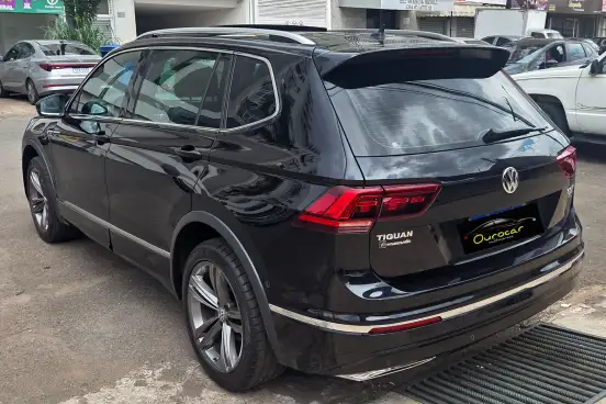 VOLKSWAGEN-TIGUAN-2019