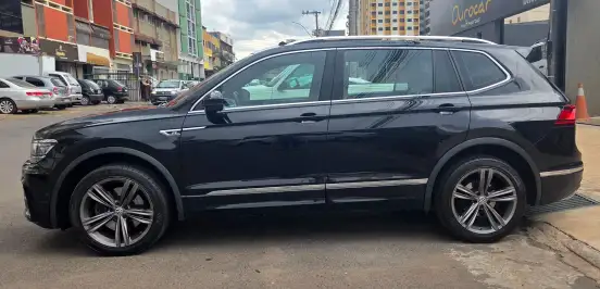 VOLKSWAGEN-TIGUAN-2019