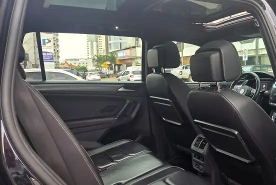 VOLKSWAGEN-TIGUAN-2019
