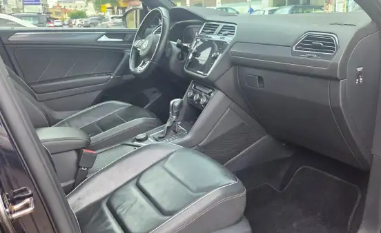 VOLKSWAGEN-TIGUAN-2019