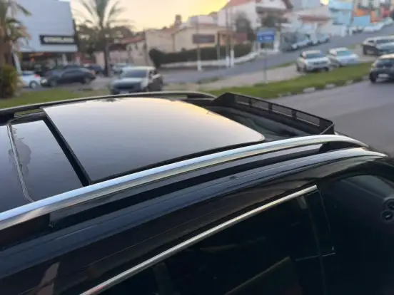 VOLKSWAGEN-TIGUAN-2012