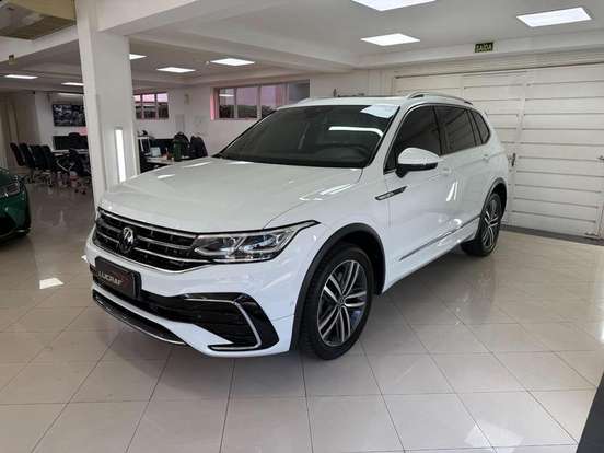 VOLKSWAGEN-TIGUAN-2023
