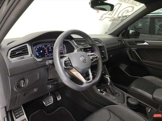 VOLKSWAGEN-TIGUAN-2024