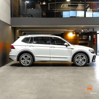 VOLKSWAGEN-TIGUAN-2017