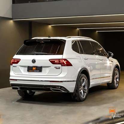 VOLKSWAGEN-TIGUAN-2017