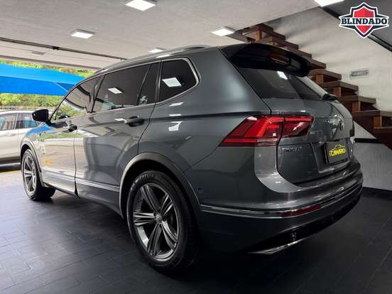 VOLKSWAGEN-TIGUAN-2019