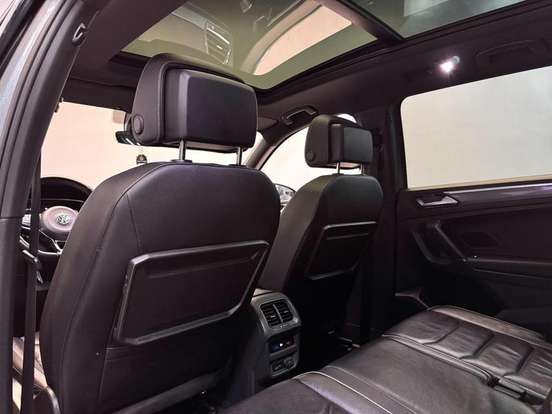 VOLKSWAGEN-TIGUAN-2019