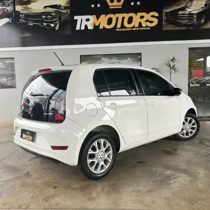 VOLKSWAGEN-UP-2017
