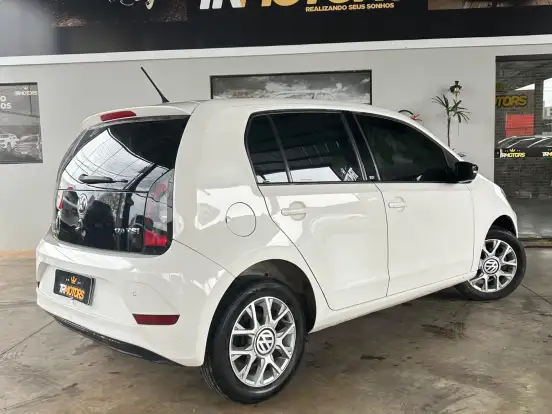 VOLKSWAGEN-UP-1.0 TSI MOVE UP 12V FLEX 4P MANUAL VOLKSWAGEN-UP-2017