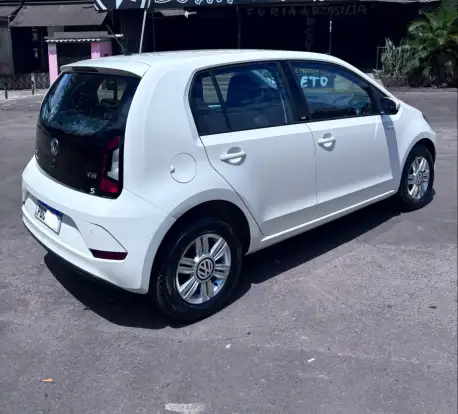 VOLKSWAGEN-UP-2017