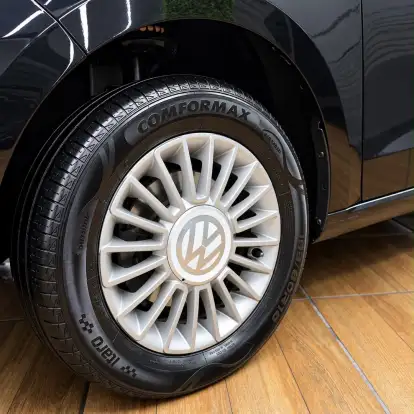 VOLKSWAGEN-UP-2017
