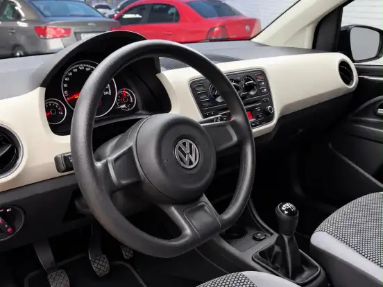 VOLKSWAGEN-UP-1.0 TSI MOVE UP 12V FLEX 4P MANUAL VOLKSWAGEN-UP-2017