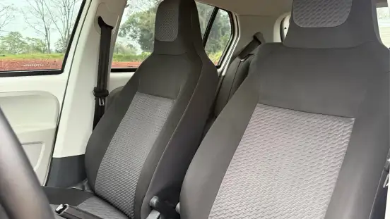 VOLKSWAGEN-UP-2017