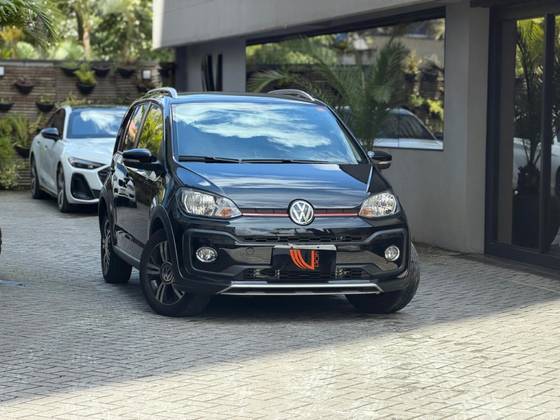 VOLKSWAGEN UP 1.0 170 TSI TOTAL FLEX XTREME 4P MANUAL