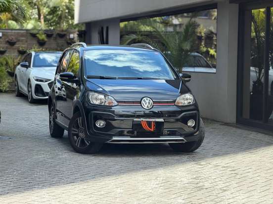 VOLKSWAGEN-UP-1.0 170 TSI TOTAL FLEX XTREME 4P MANUAL VOLKSWAGEN-UP-2019