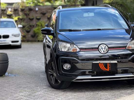 VOLKSWAGEN-UP-1.0 170 TSI TOTAL FLEX XTREME 4P MANUAL VOLKSWAGEN-UP-2019