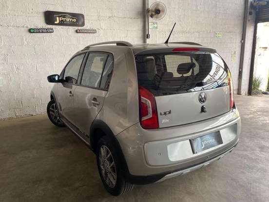 VOLKSWAGEN-UP-1.0 MPI HIGH UP 12V FLEX 4P MANUAL VOLKSWAGEN-UP-2014