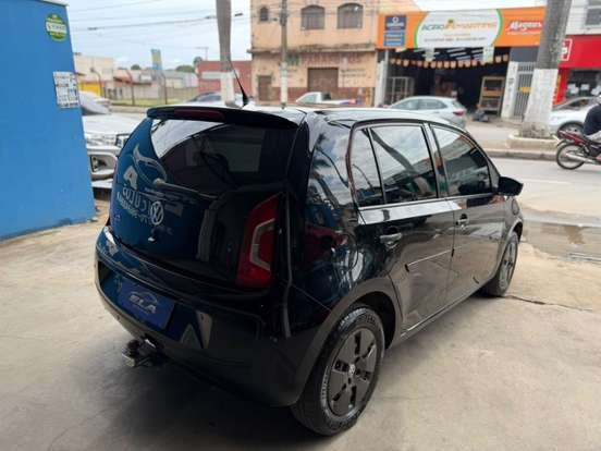 VOLKSWAGEN-UP-2014