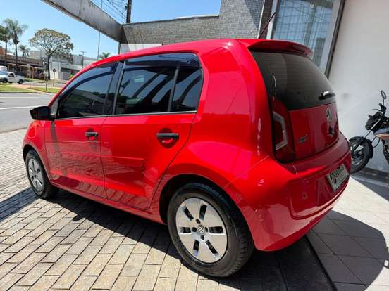 VOLKSWAGEN-UP-2015