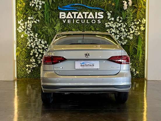 VOLKSWAGEN-VIRTUS-1.0 200 TSI COMFORTLINE AUTOMÁTICO VOLKSWAGEN-VIRTUS-2021
