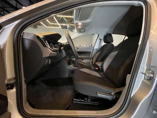 VOLKSWAGEN-VIRTUS-2021