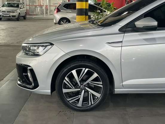 VOLKSWAGEN-VIRTUS-1.0 200 TSI HIGHLINE AUTOMÁTICO VOLKSWAGEN-VIRTUS-2024